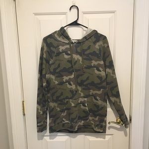 American eagle camo sweatshirt